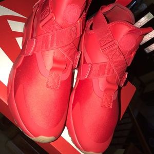 Nike Air City Huaraches-Only Wore Once